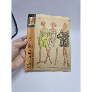 Vintage McCalls DRESS PATTERN 9715 SIZE 7